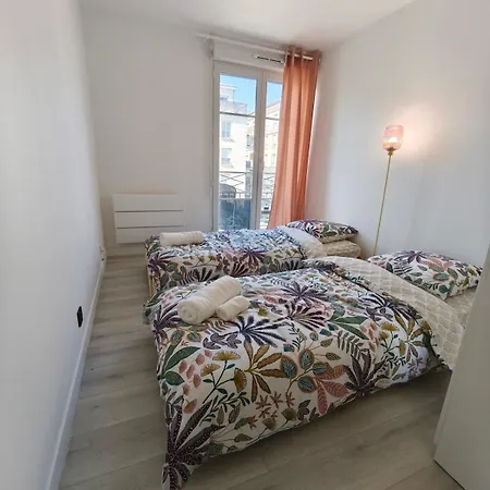 Classy 6' From Disneyland 30' From Paris Bussy-Saint-Georges